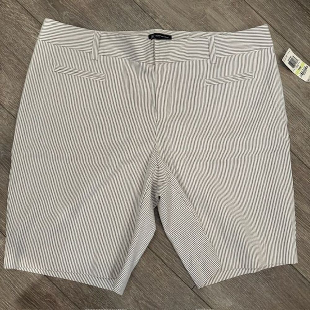 INC International Concepts Women's Tan Striped‎ Bermuda Shorts Size 18W NWT